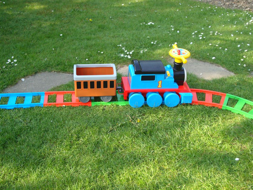 thomas the tank engine jumping castle