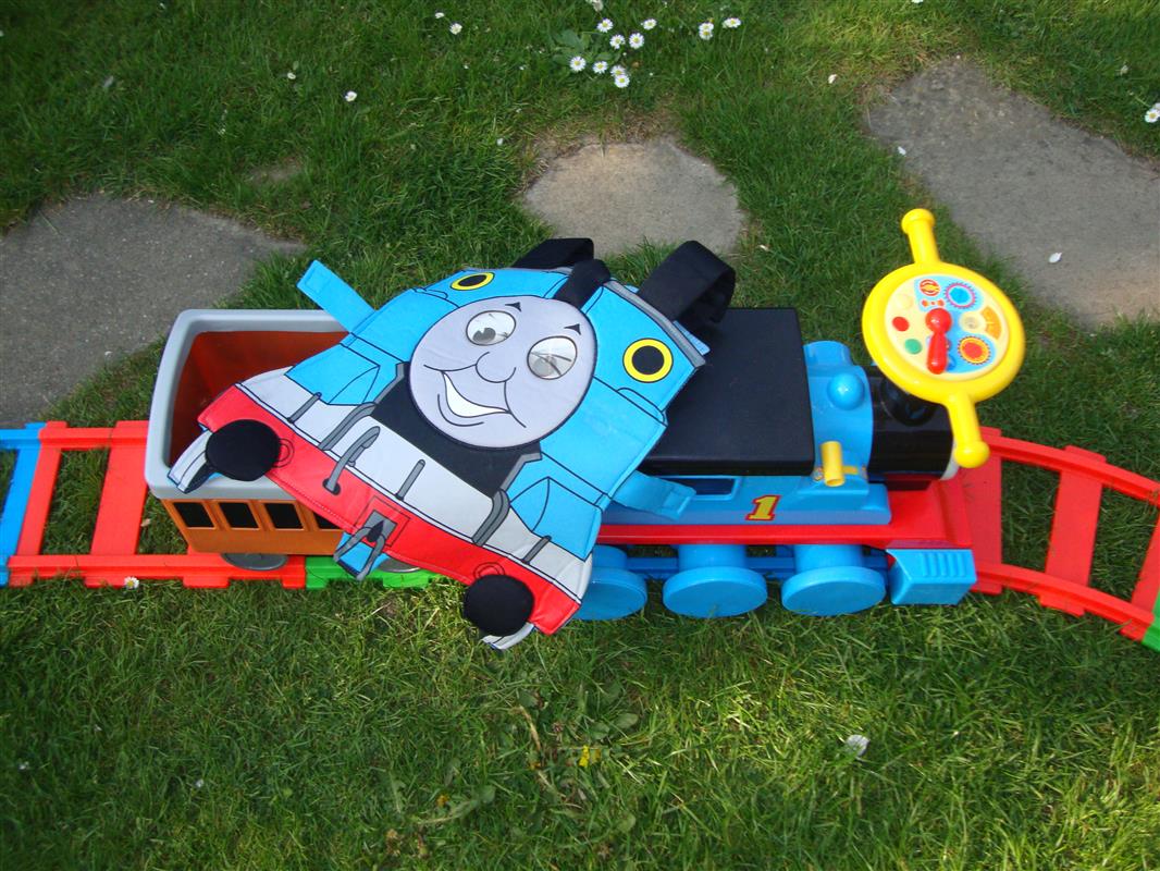 thomas the tank engine jumping castle